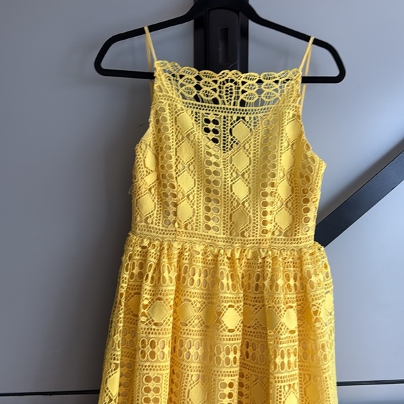 ASOS Yellow Lace Eyelet Dress - beautiful details- US6 - Picture 2 of 8